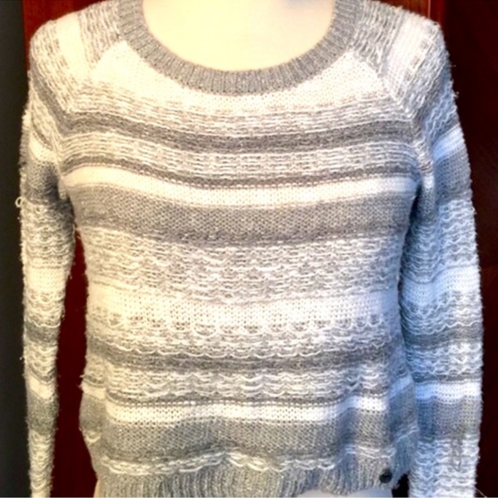 Abercrombie Gray & White Knit Sweater